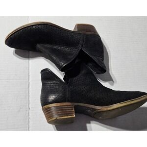 Lucky Brand Baley Ankle Bootie Slip On Perforated Leather Cuban Heel Womens 8M